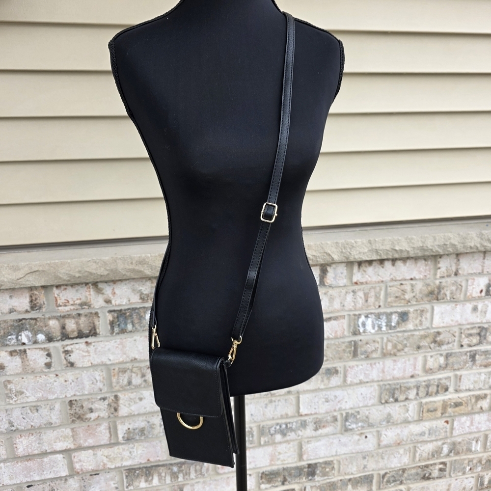 Jen & Co Black Touchscreen Phone Crossbody Bag NWOT